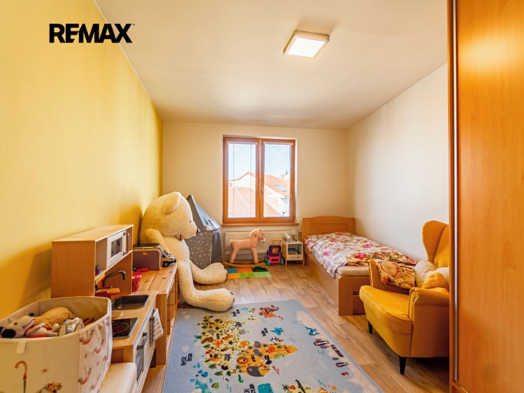 Комерційне приміщення на продаж, 1 263 м² (24 з 34)