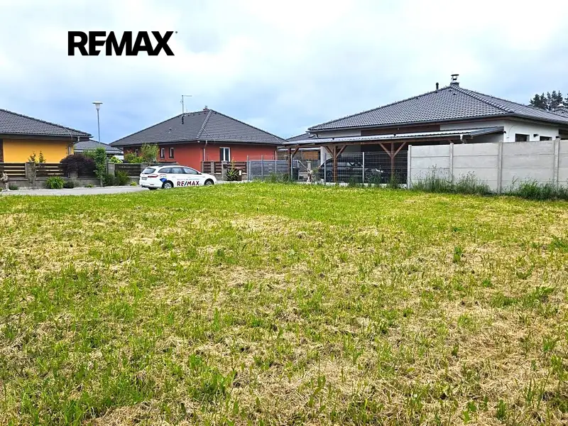 Prodej stavebního pozemku 494 m², Srubec – náhled fotky 2