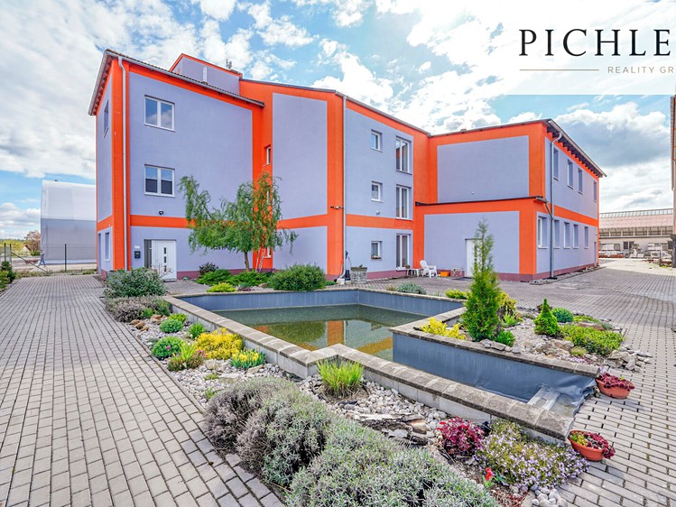 Pronájem komerčního prostoru, 3 000 m² (7 z 27)
