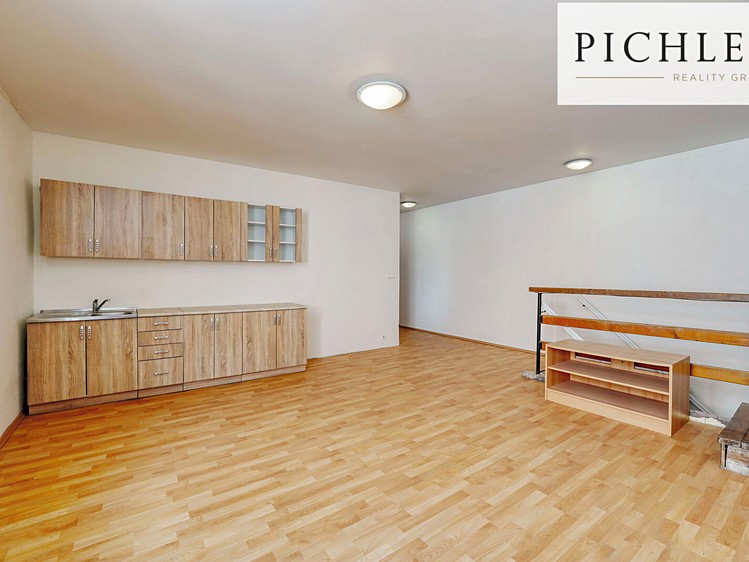 Pronájem komerčního prostoru, 3 000 m² (8 z 27)