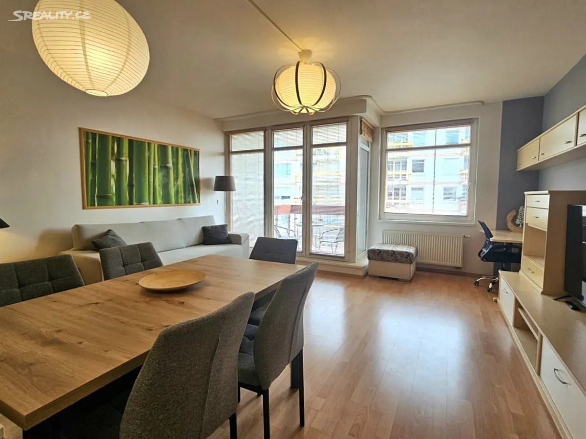 Pronájem bytu 3+kk 102 m² – pohled 3