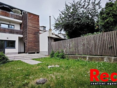 Pronájem bytu 1+kk 30 m²