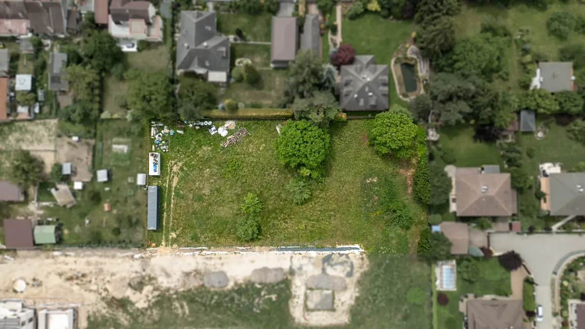 Prodej stavebního pozemku 1000 m²