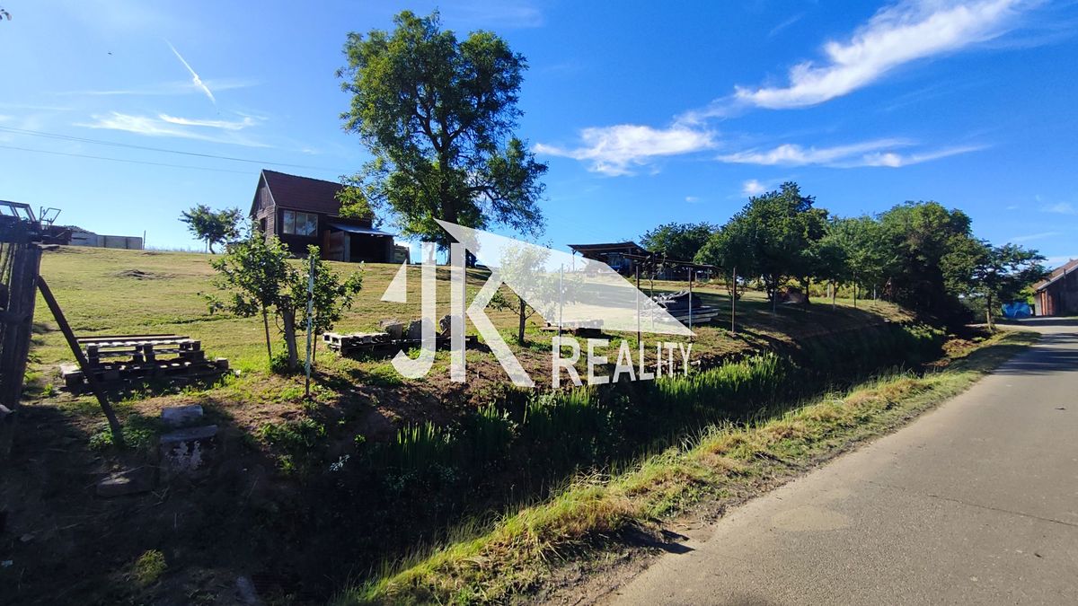 Prodej stavebního pozemku 1862 m²