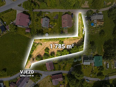 Prodej  stavebního pozemku 1 785 m²