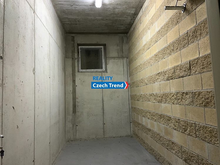 Pronájem nemovitosti, 9 m² (4 z 8)