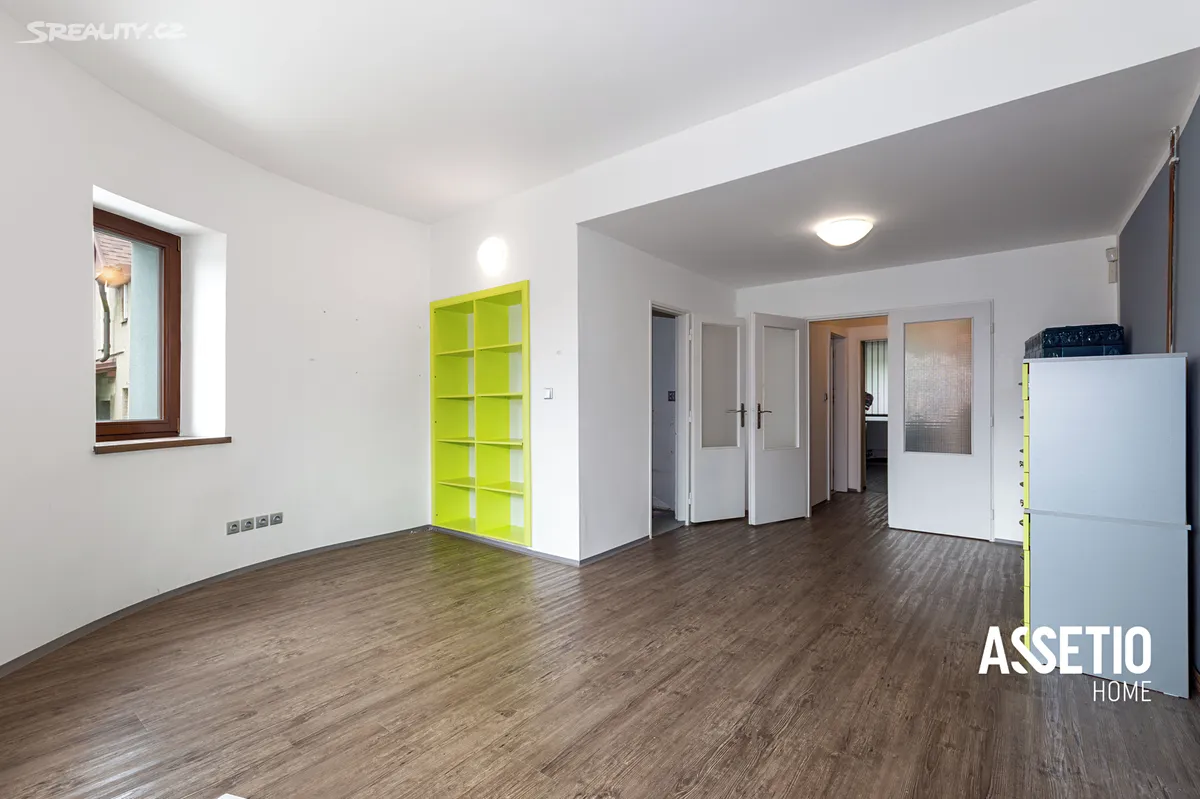 Pronájem obchodního prostoru 61 m² – pohled 4