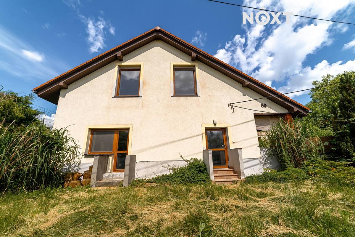 Prodej rodinného domu 250 m², pozemek 500 m² – fotografie 2
