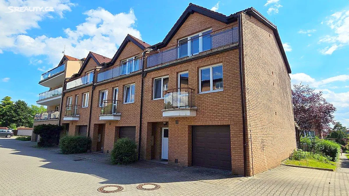 Prodej rodinného domu 214 m², pozemek 47 m², Dolní Břežany