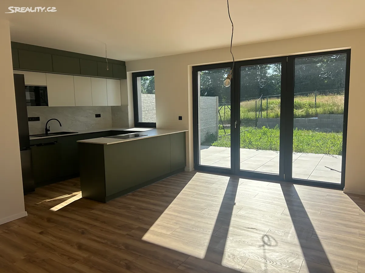 Prodej rodinného domu 119 m², pozemek 401 m² – pohled 2