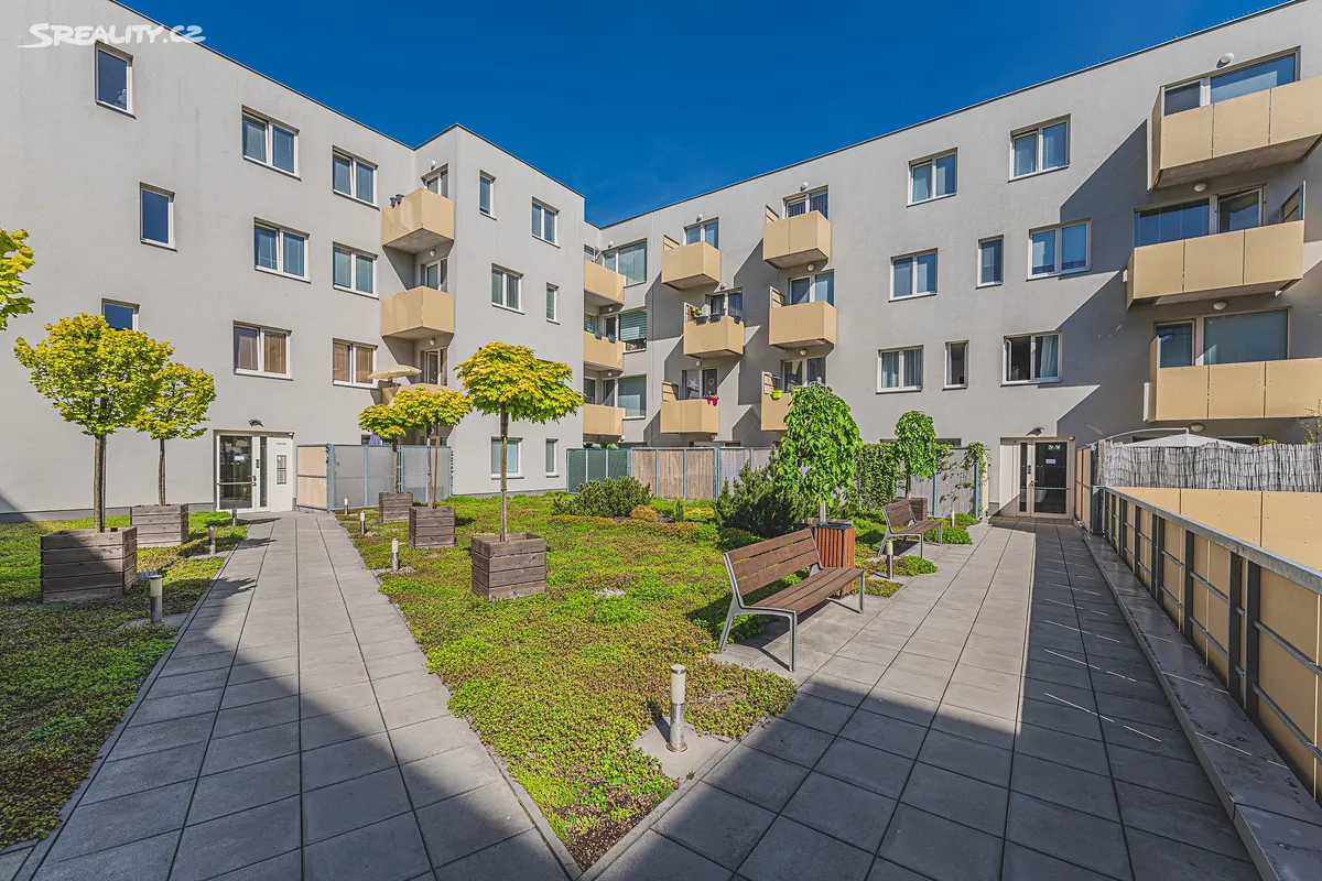 Prodej bytu 2+kk 65 m², Jana Masaryka