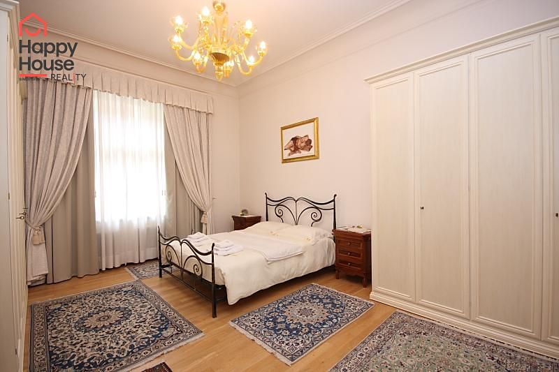 Pronájem bytu 3+kk 76 m², Praha – fotka 1 z 3