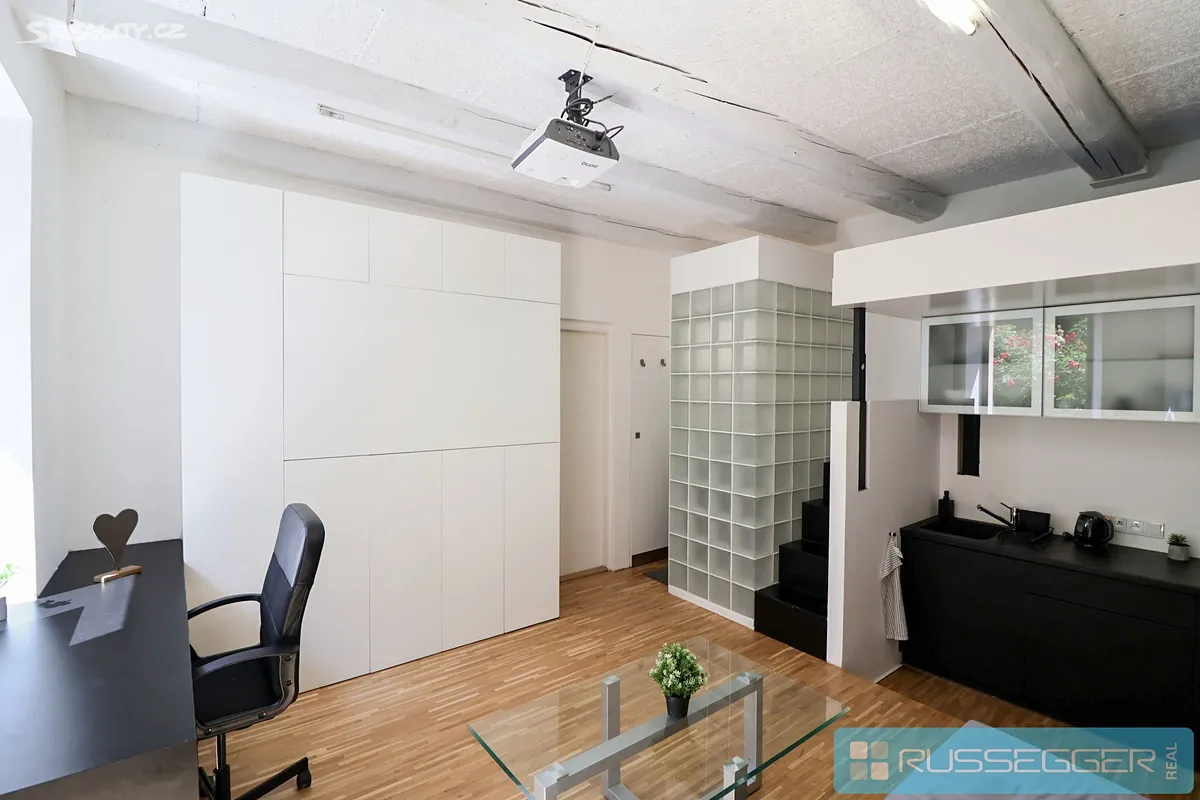Pronájem bytu 1+kk 25 m², Brno