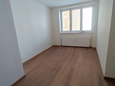 Gewerbefläche zum Kauf, 86 m² (2 von 28)