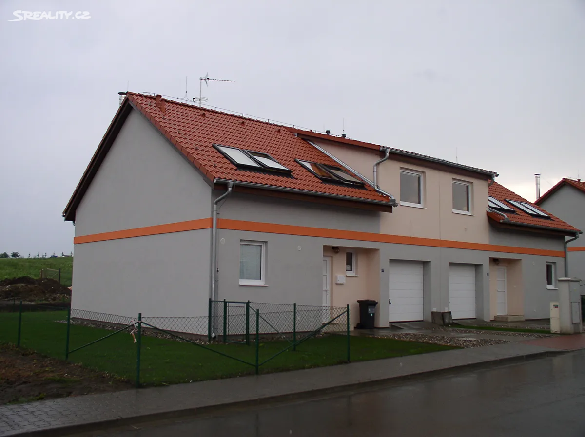 Pronájem rodinného domu 149 m², pozemek 378 m², Praha