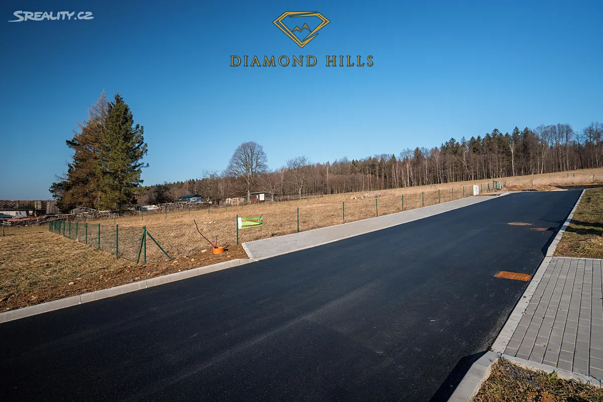 Prodej stavebního pozemku 1017 m² - Więcej