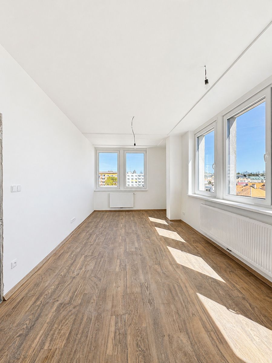 Pronájem bytu 2+kk 63 m² – fotografie 3