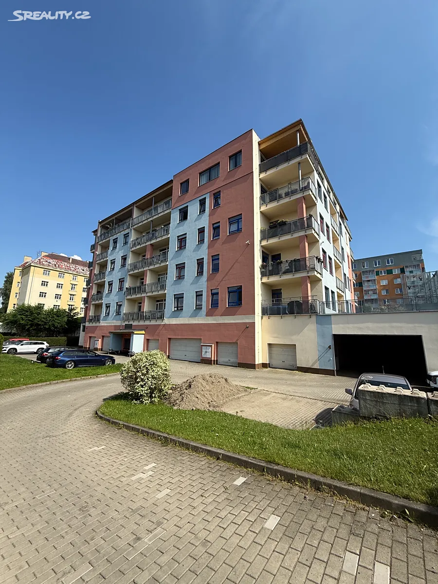 Pronájem bytu 2+kk 62 m² - Widok 2