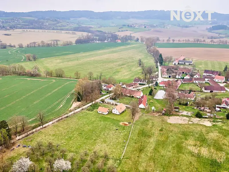 Prodej stavebního pozemku 6532 m², Předslavice – náhled fotky 2