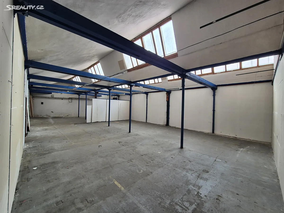 Pronájem skladového prostoru 100 m² - Widok 3