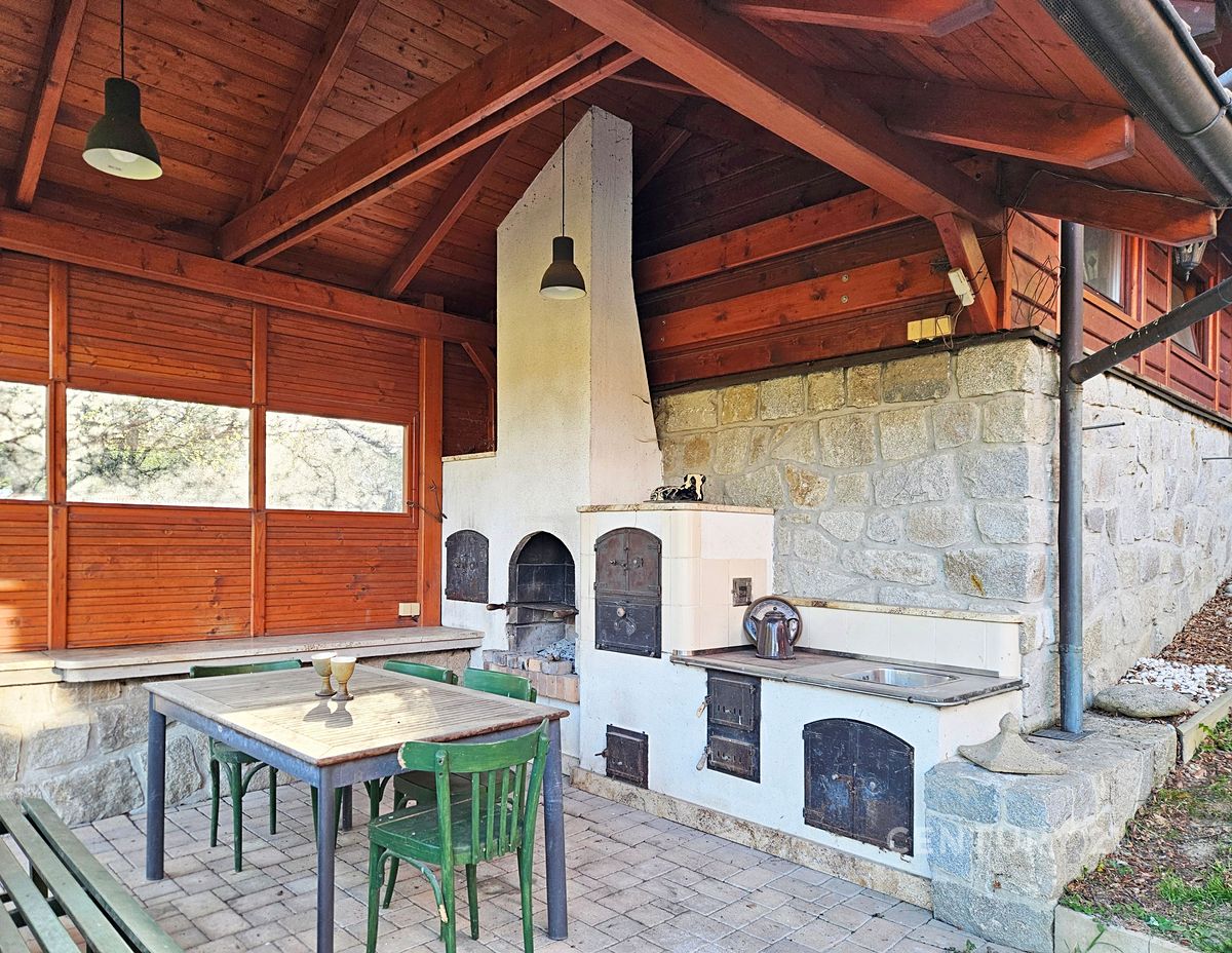 Prodej rodinného domu 131 m², pozemek 49321 m² – fotografie 4