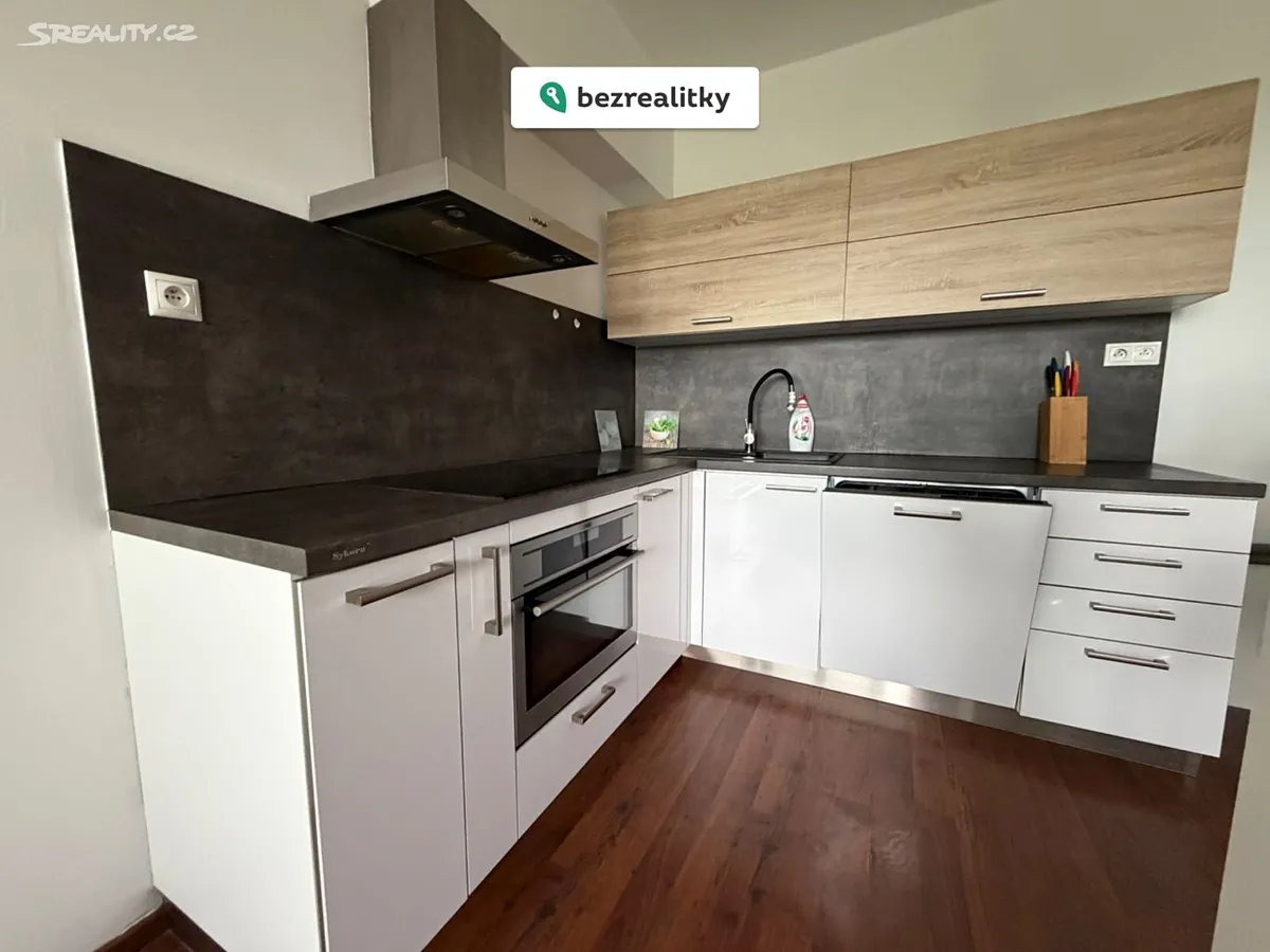 Prodej bytu 2+kk 48 m², Klecany