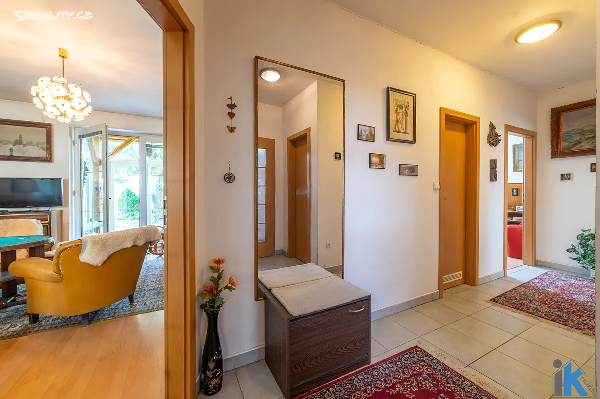 Prodej rodinného domu 111 m², pozemek 1052 m² – další
