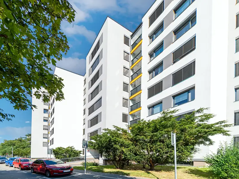 Prodej bytu 3+1 75 m², Praha – náhled fotky 1
