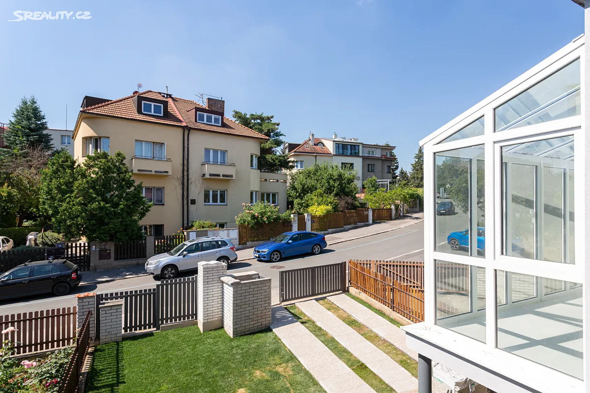Prodej rodinného domu 200 m², pozemek 316 m² – pohled 2