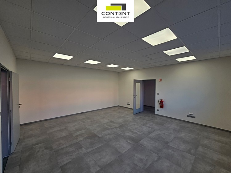 Pronájem komerčního prostoru, 874 m² (16 z 22)