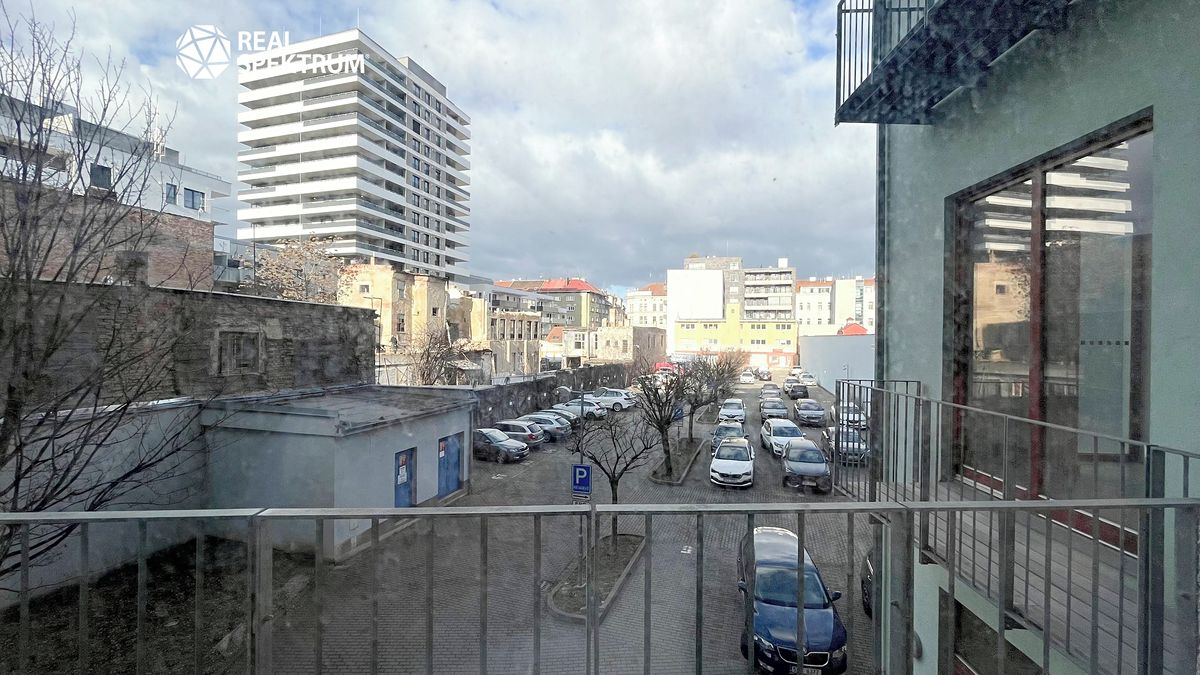 Pronájem kanceláře 21 m² – fotografie 4