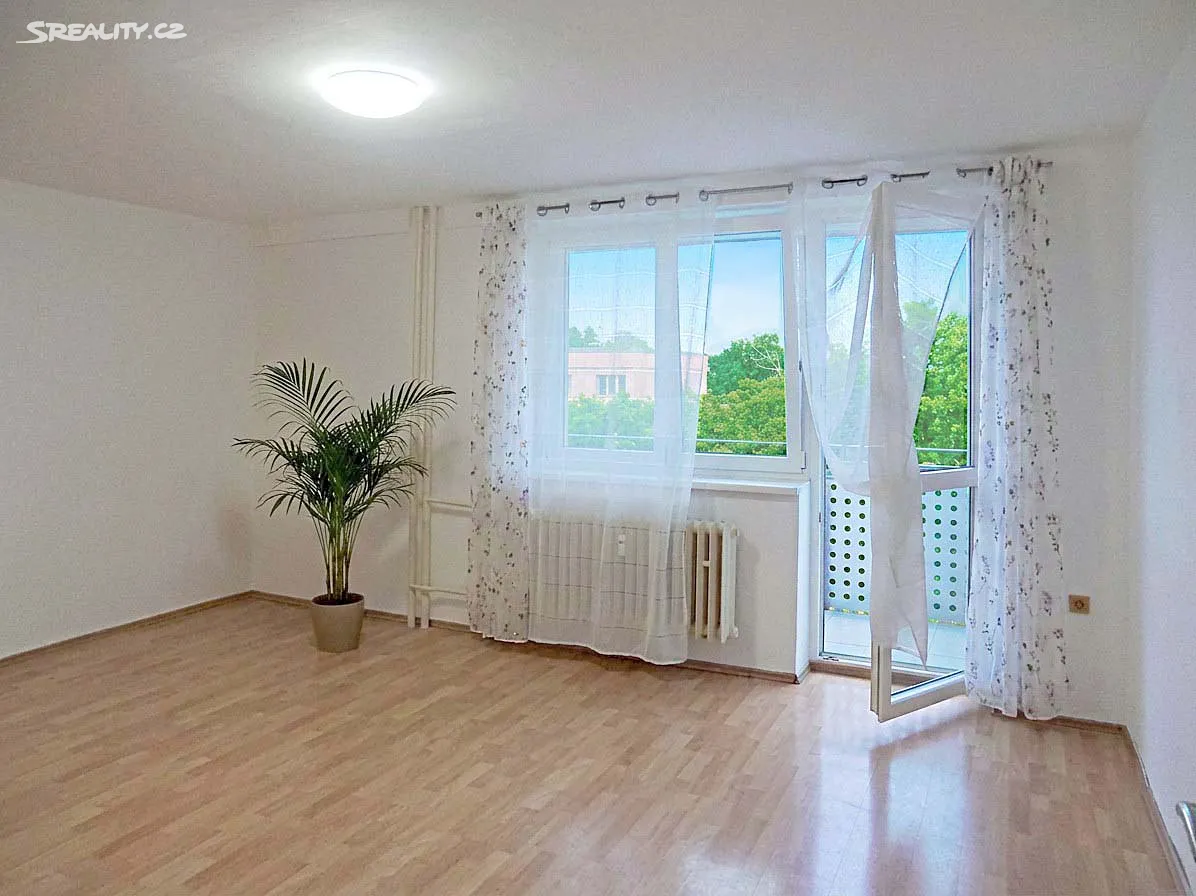 Pronájem bytu 3+kk 66 m², Praha