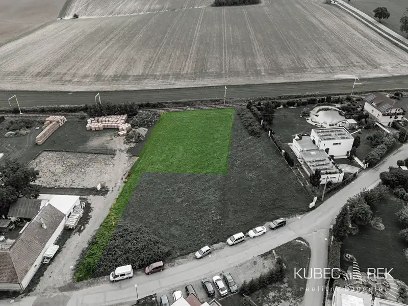 Prodej stavebního pozemku 1732 m², Tábor – náhled fotky 1