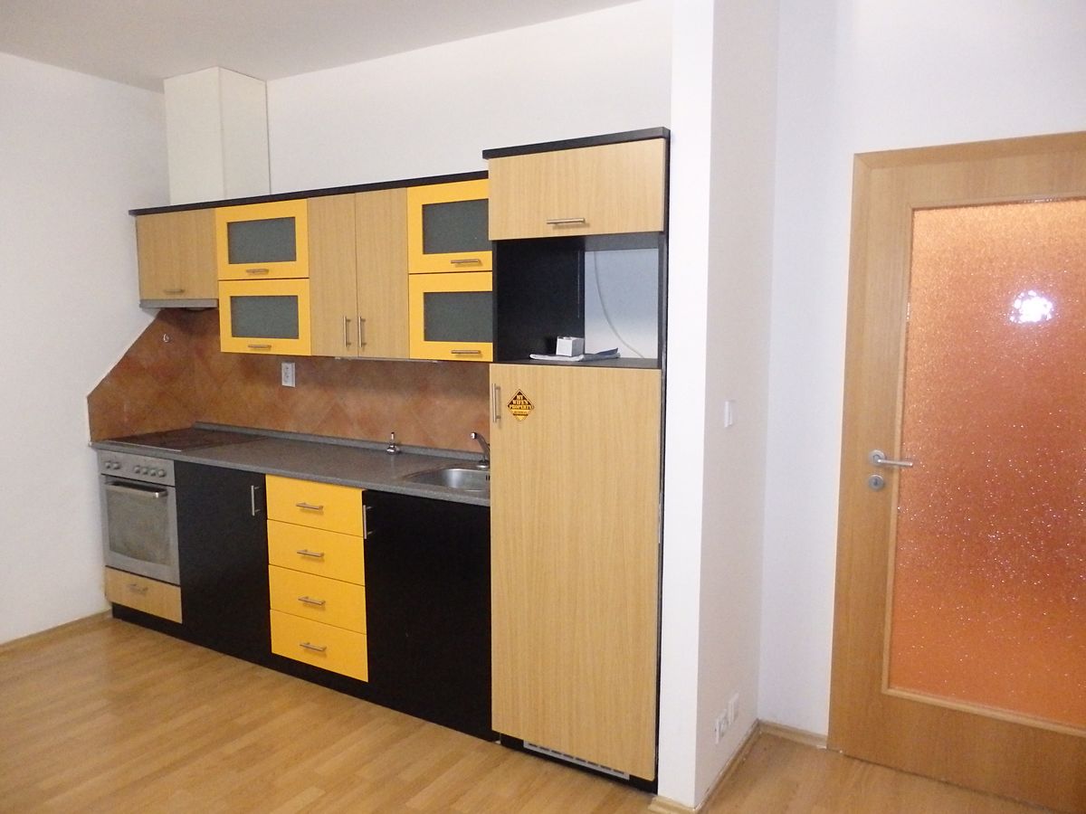 Pronájem bytu 1+kk 34 m²