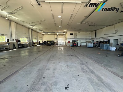 Pronájem výrobní haly, prostoru 555 m²