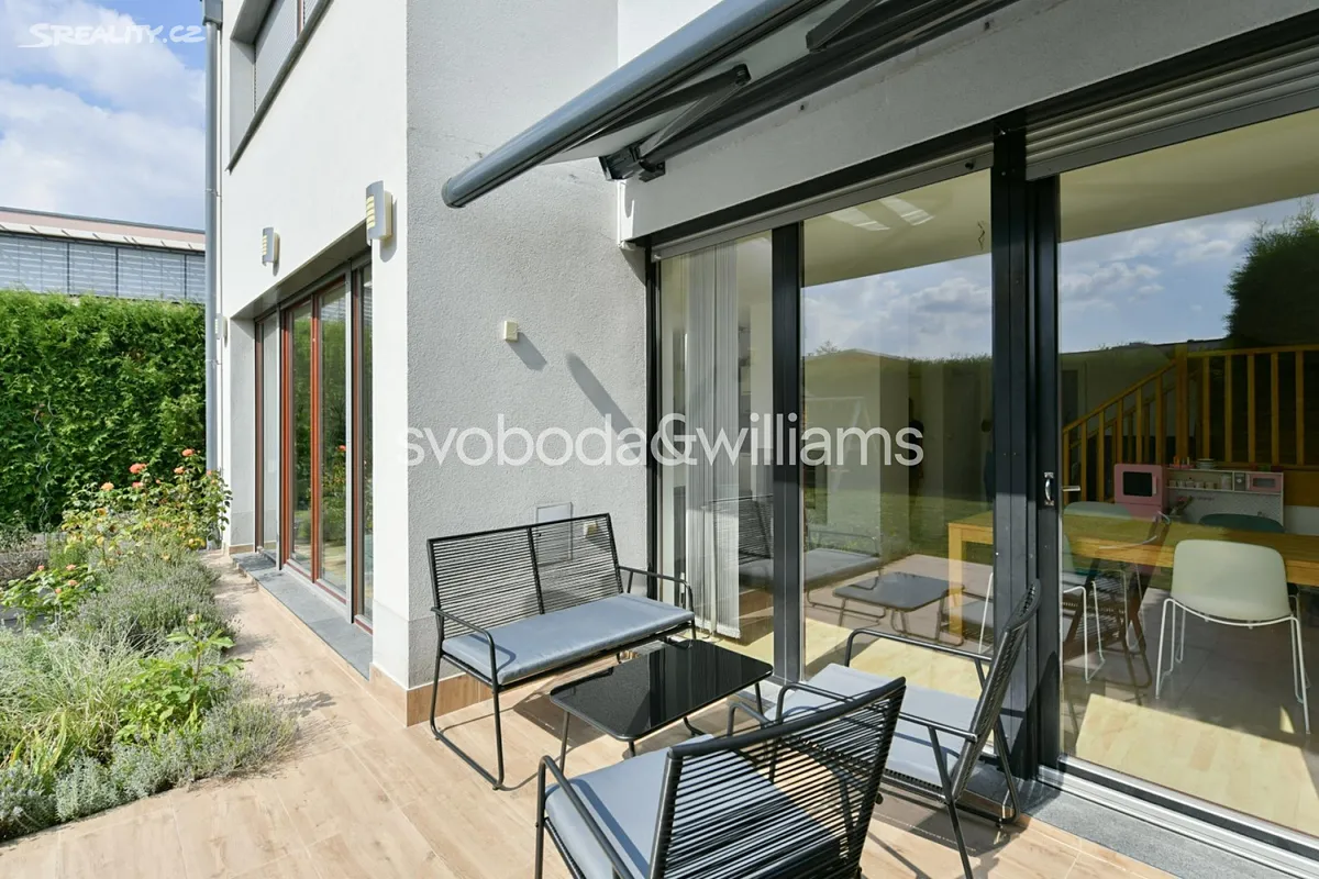 Pronájem rodinného domu 259 m², pozemek 424 m² – pohled 5