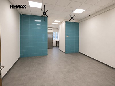Pronájem obchodního prostoru 44 m²