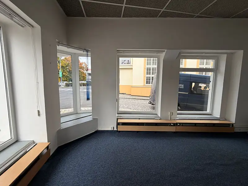 Pronájem obchodního prostoru 69 m², Chomutov – náhled fotky 3