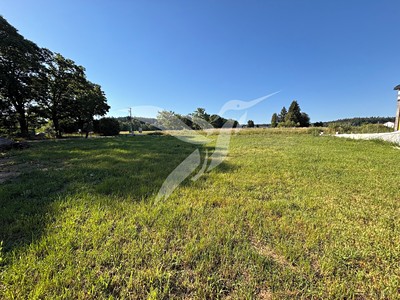 Prodej  pozemku 1 076 m²