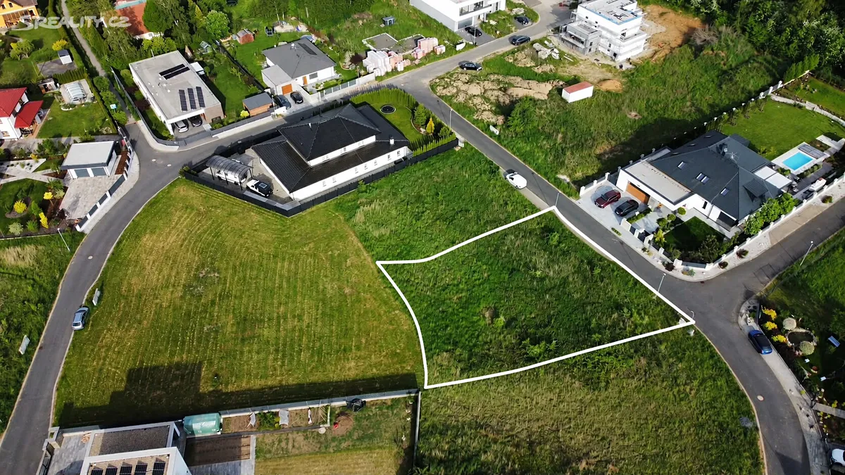 Prodej stavebního pozemku 852 m² - Widok 3