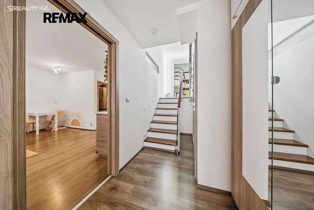 Prodej rodinného domu 79 m², pozemek 54 m² – další