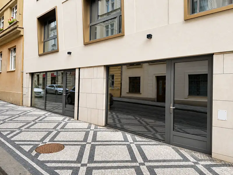 Prodej obchodního prostoru 181 m², Praha – náhled fotky 2