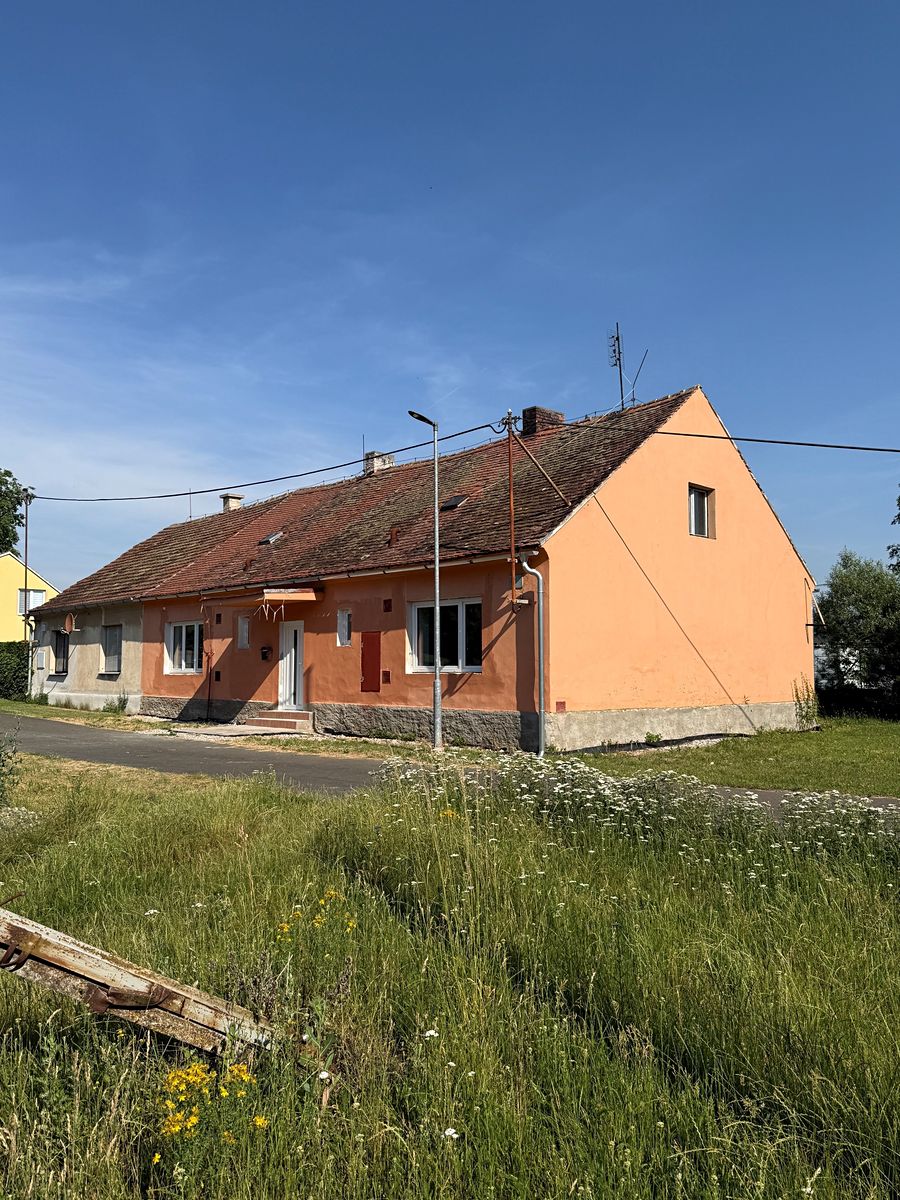 Prodej rodinného domu 88 m², pozemek 88 m² – fotografie 2