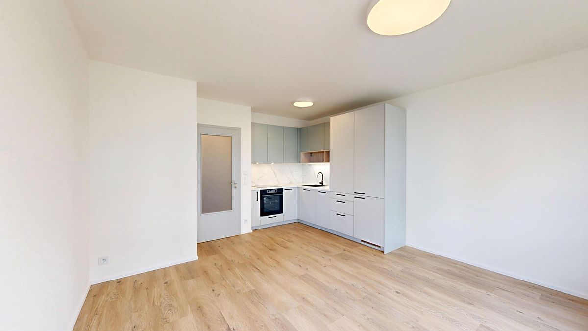 Pronájem bytu 1+kk 32 m² – fotografie 2