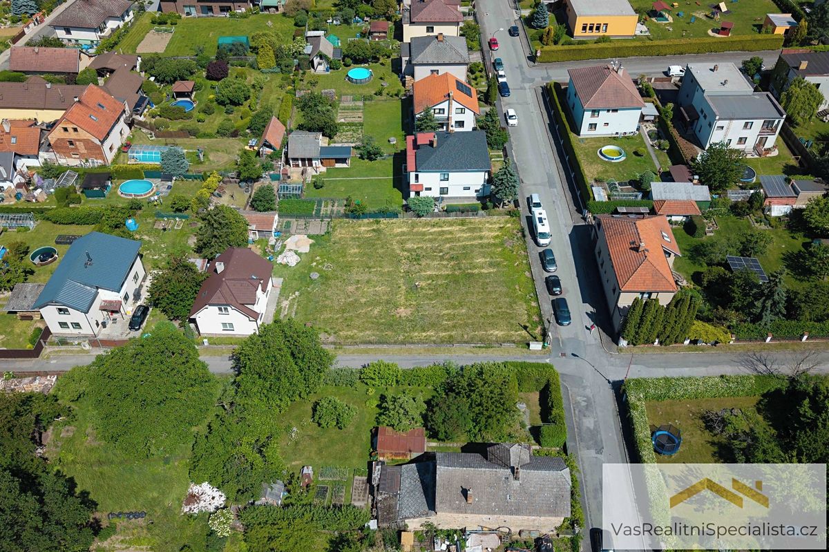 Prodej stavebního pozemku 876 m² – fotografie 4