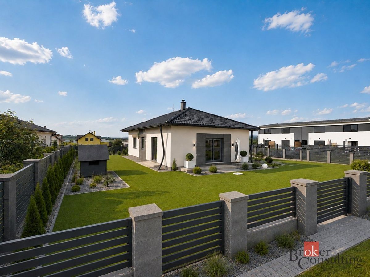 Prodej rodinného domu 240 m², pozemek 652 m²