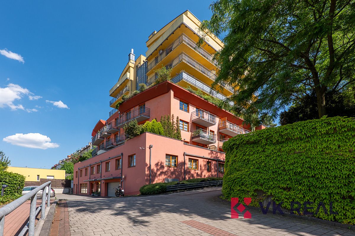 Prodej bytu 2+kk 63 m²