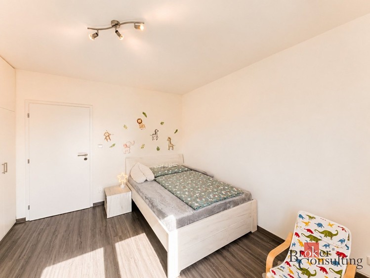 Haus zum Kauf, 240 m² (8 von 30)