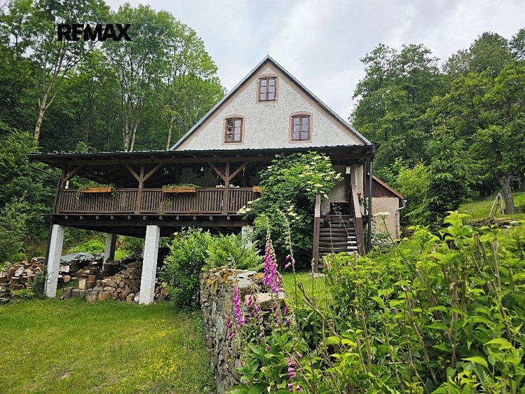 Prodej domu, 300 m² (2 z 31)