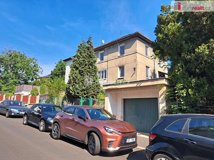 Haus zum Kauf, 180 m² (1 von 16)